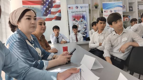 Озмуни “Spelling Bee” дар факултет