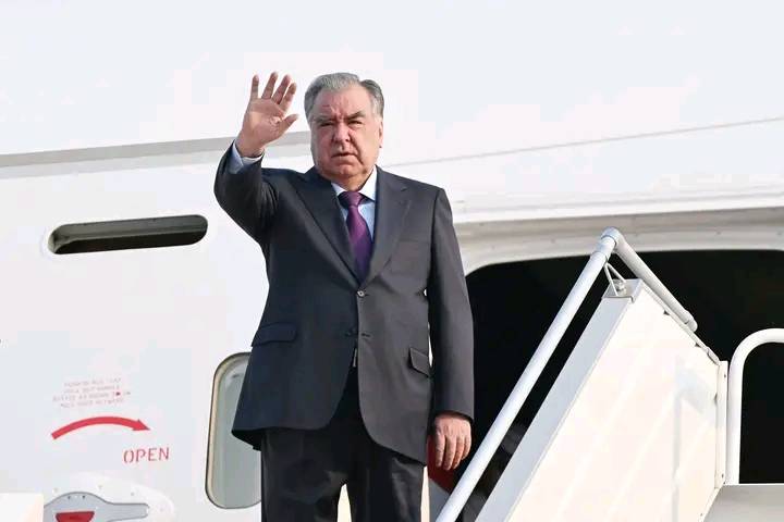 Сафари кории Пешвои миллат ба Ҷумҳурии Қазоқистон