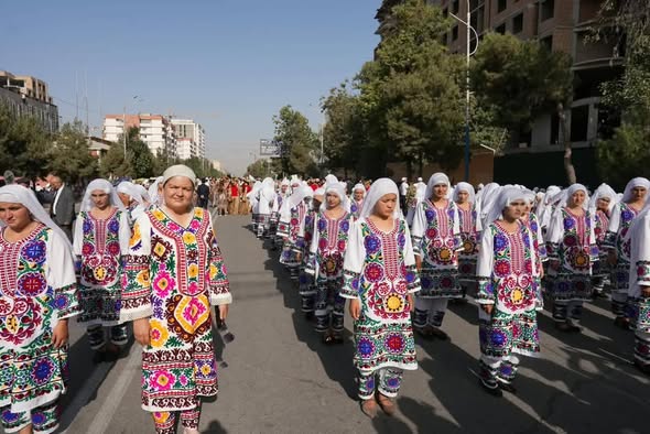 ИШТИРОКИ ҲАЙАТИ ОМӮЗГОРОНУ ДОНИШҶӮЁН ДАР РОҲПАЙМОИИ ОСОИШТА БА ИФТИХОРИ 35-СОЛАГИИ ИСТИҚЛОЛИ ДАВЛАТӢ